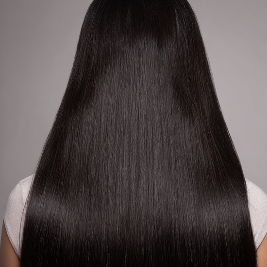 Tape In Extensions aus Echthaar in der Farbe #1 Schwarz für natürliches und glänzendes Haar